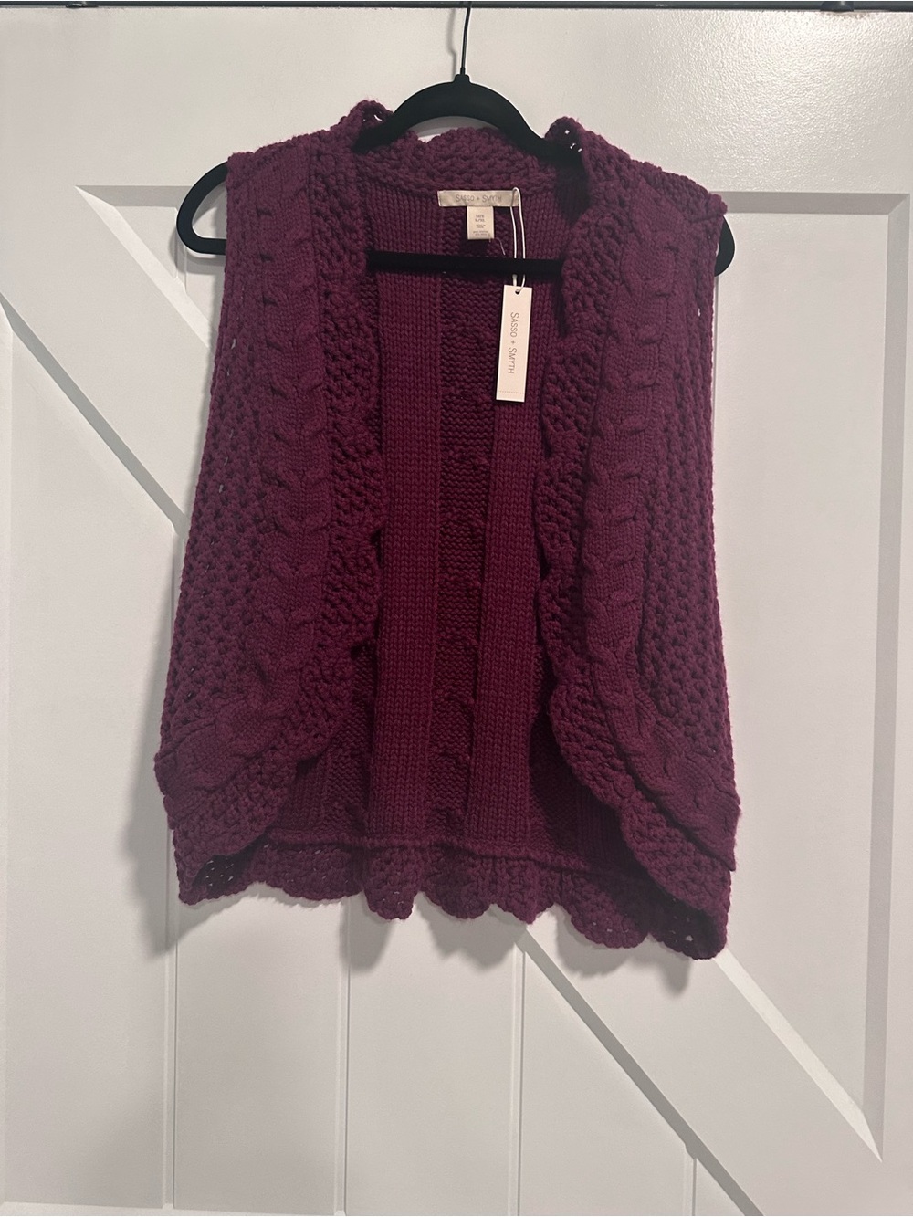 SASSO + SMYTH Sleeveless Cable Knit Vest in Burgundy - Picture 2 of 6